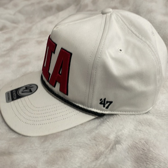 Miami Heat Hat - one size fits all with adjustable feature in back- NEW! UNISEX - Picture 3 of 4